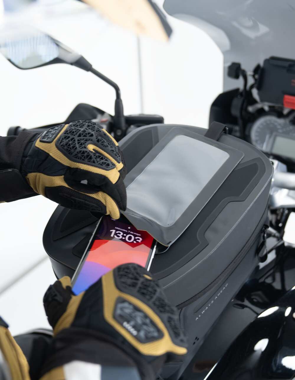 LS2 MOVE AHEAD WP 15L TANKBAG - Imagen 2